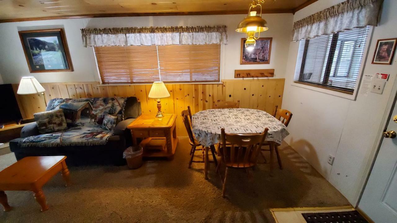 Reverse Creek Lodge June Lake Zimmer foto