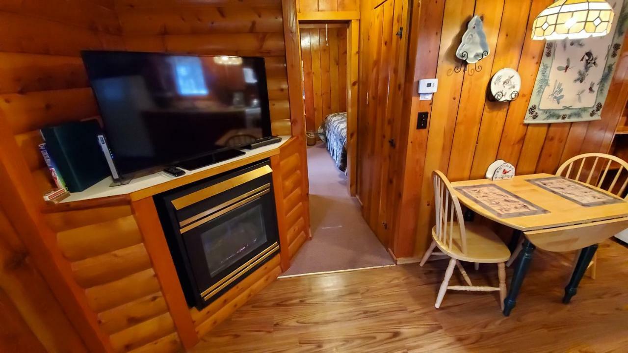 Reverse Creek Lodge June Lake Zimmer foto