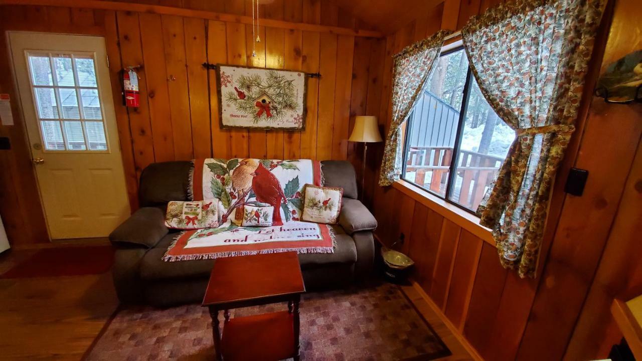 Reverse Creek Lodge June Lake Zimmer foto