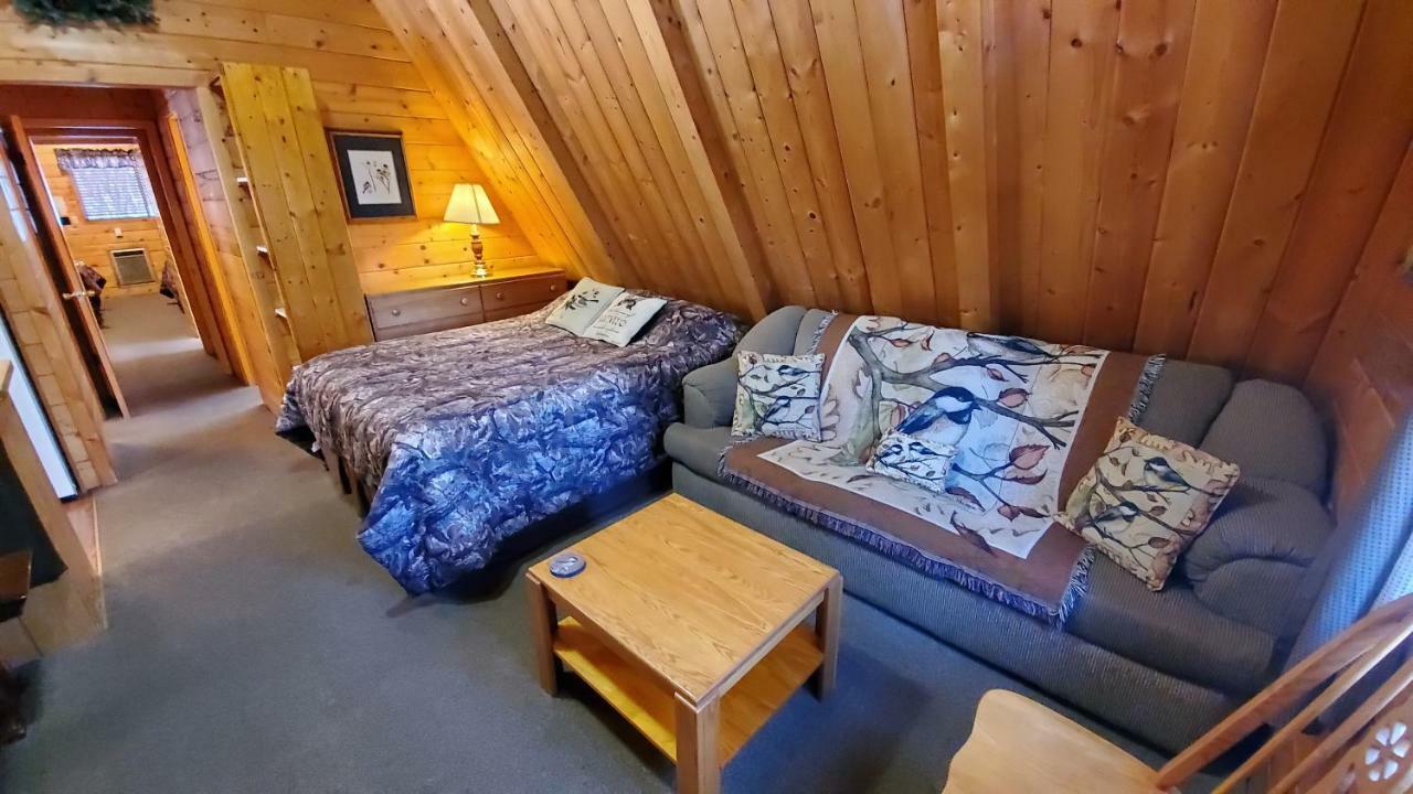 Reverse Creek Lodge June Lake Zimmer foto