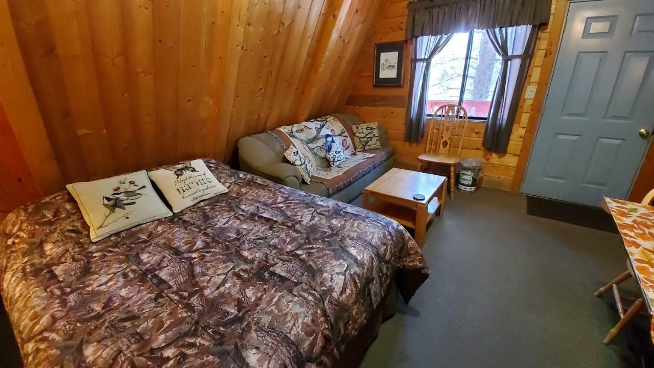 Reverse Creek Lodge June Lake Zimmer foto